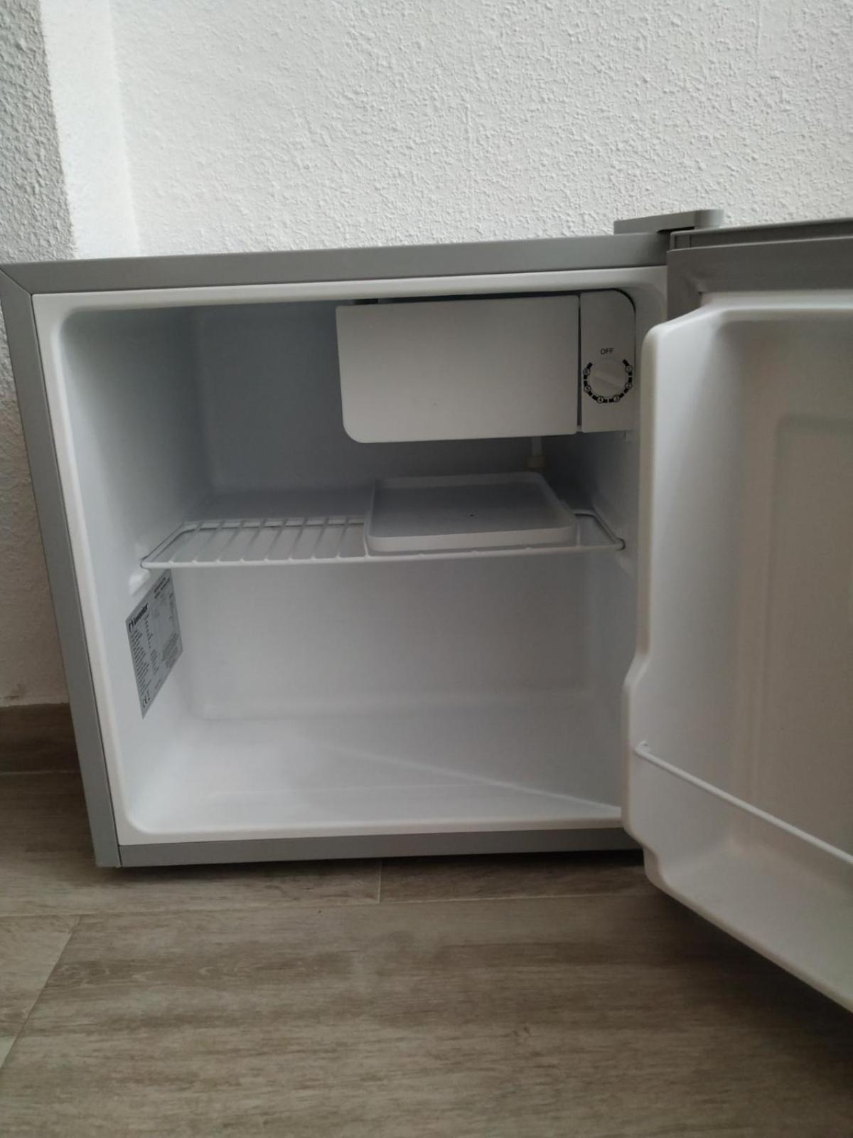 Hostal Cuatro Torres Madryt Zewnętrze zdjęcie